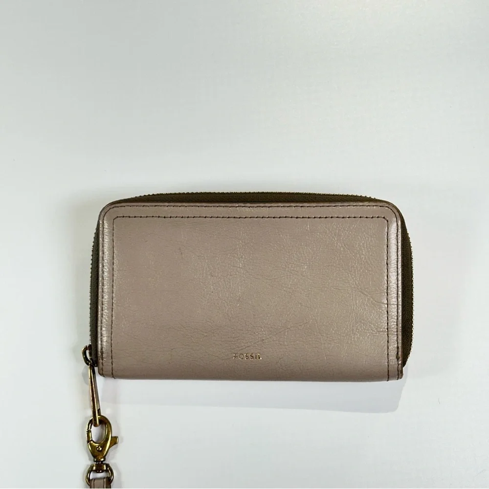 Fossil Wristlet Wallet Zip Around Leather Beige - Picture 2 of 13